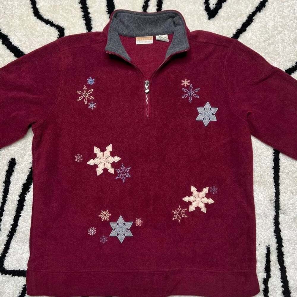 Vintage Weekend Provisions Snowflake Quarter Zip Fleece